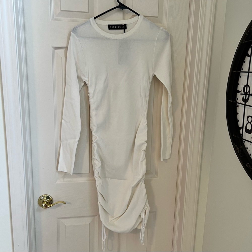 Lioness Military minds long sleeve white dress size 6 NWT